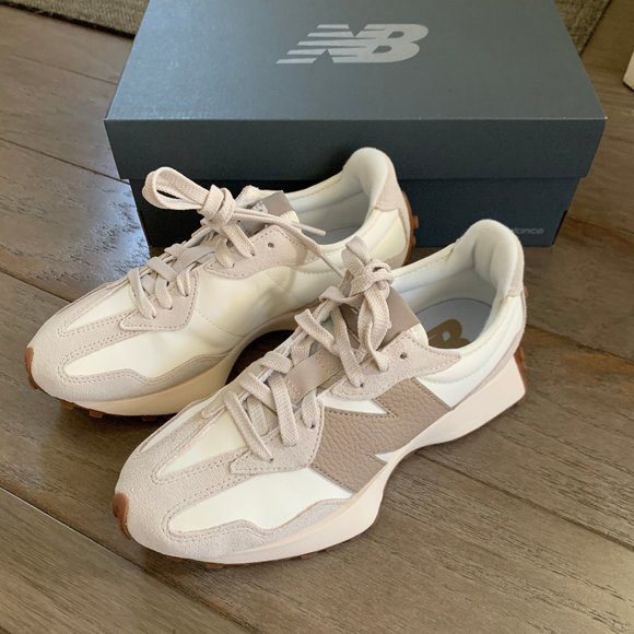 New Balance Shoes - New Balance 327 Moonbeam/ Driftwood